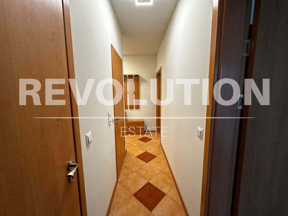 Дава се под наем Тристаен апартамент в Варна, Център - 80 кв.м за 897.6 € - Снимка #8