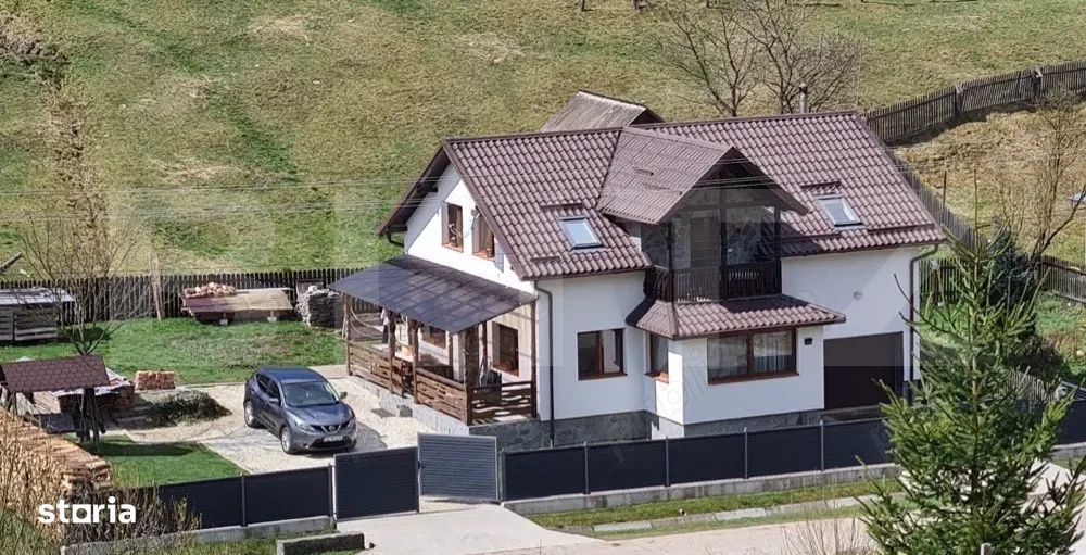 Casa moderna 4 camere, 178 mp, utilata, mobilata, zona Dorna Arini.