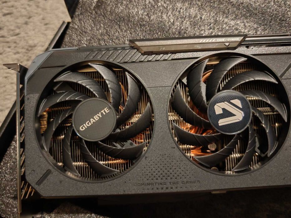 Видео Карта Gigabyte Radeon RX 9060XT GAMING OC, 16GB GDDR6