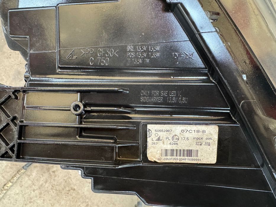 Фар за Alfa Romeo