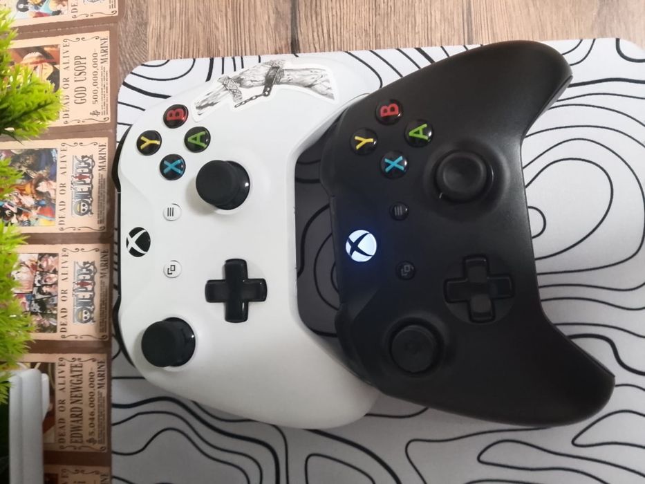 Xbox one s с 2 джостиками 1тб