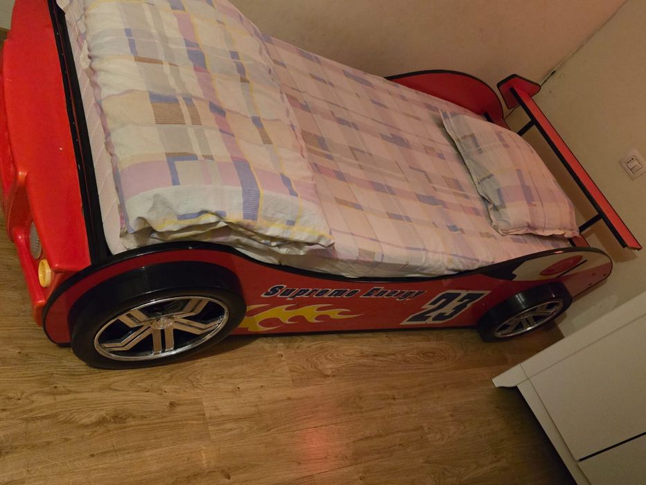 Pat copil 90x200 in forma de masina curse