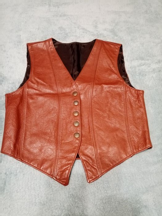 Дамски елек от естествена кожа