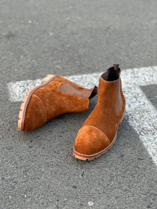 Женские кроссовки