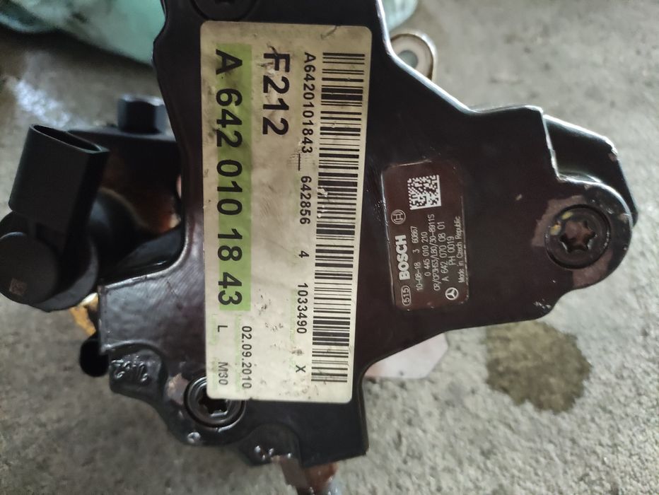 Горивна помпа за Mercedes 350cdi OM642