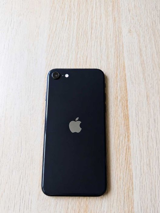 iPhone SE 3rd gen 2022 (64gb) Black
