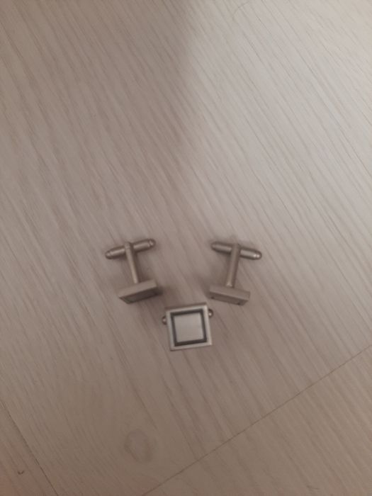 Butoni cămașă noi