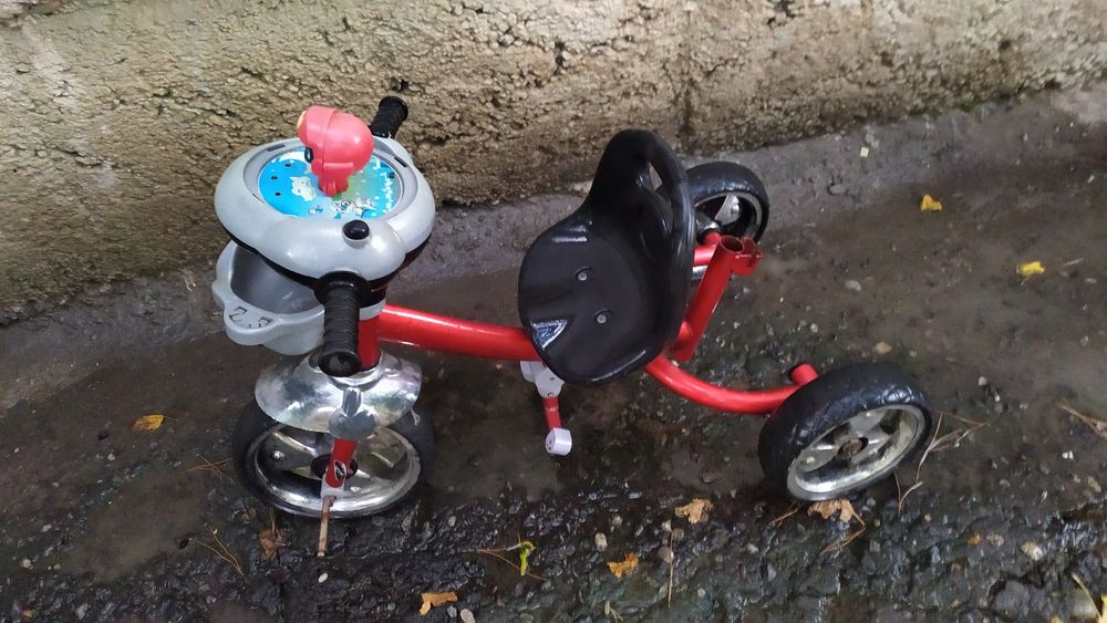 Детский трёхколёсный велосипед