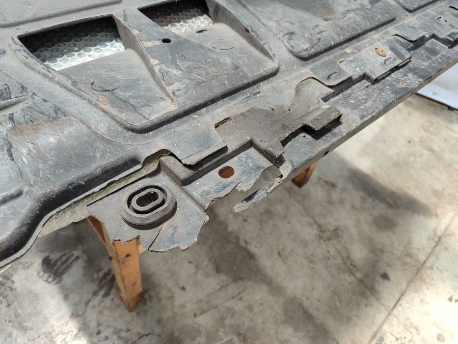 Scut Motor Protectie Compartiment Motor Seat Leon (5F) 2012–2020 / Cod OEM 5Q0825236 (4C2)