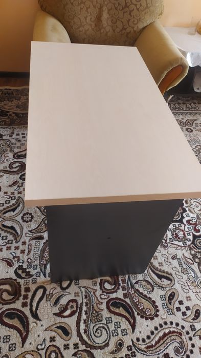 Продается офисный мебель