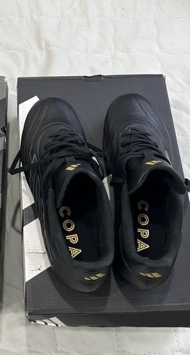 Продам бутсы новые