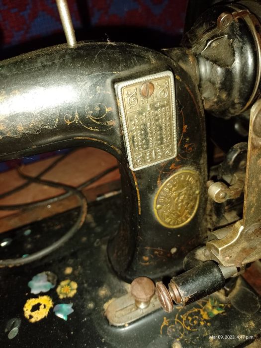 Mașină de cusut BIESOLT