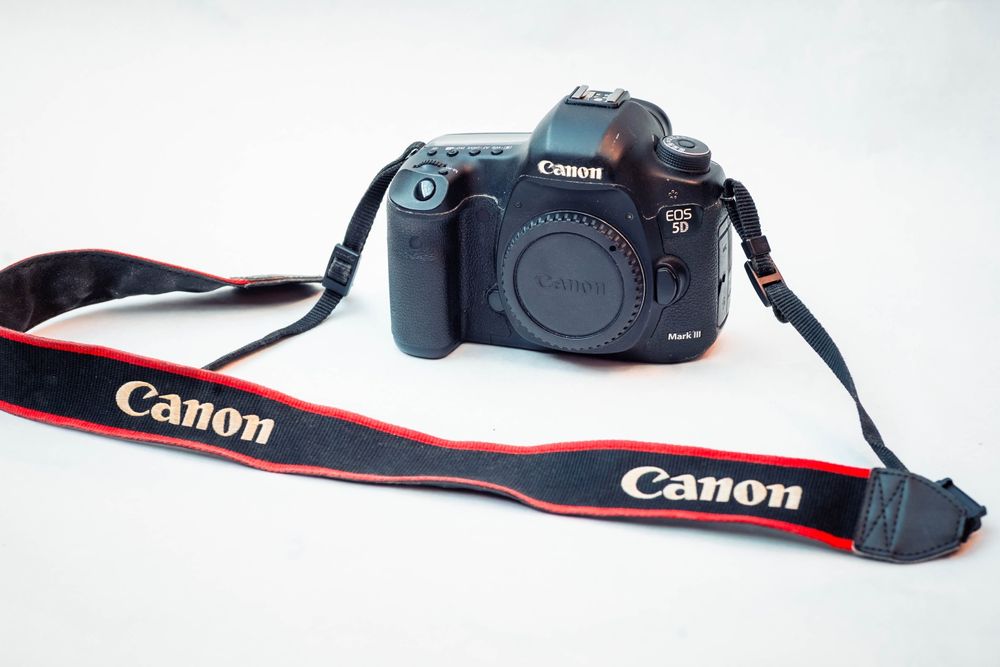 Canon  EOS 5 D Mark iii