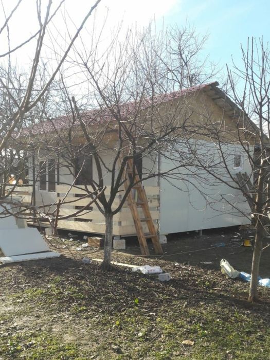 Vand case modulare tip garaj diferite mărimi la orice