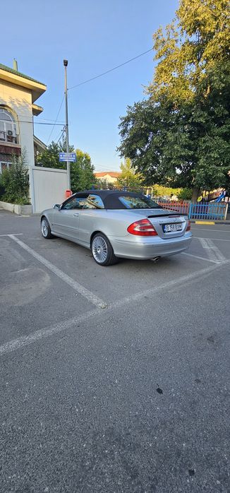 Vând Mercedes CLK Cabrio A209 an2004 1.8 Kompresor 165cp