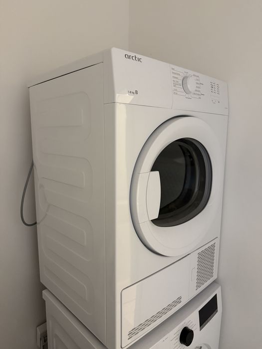 Uscator de rufe/haine Arctic (beko)