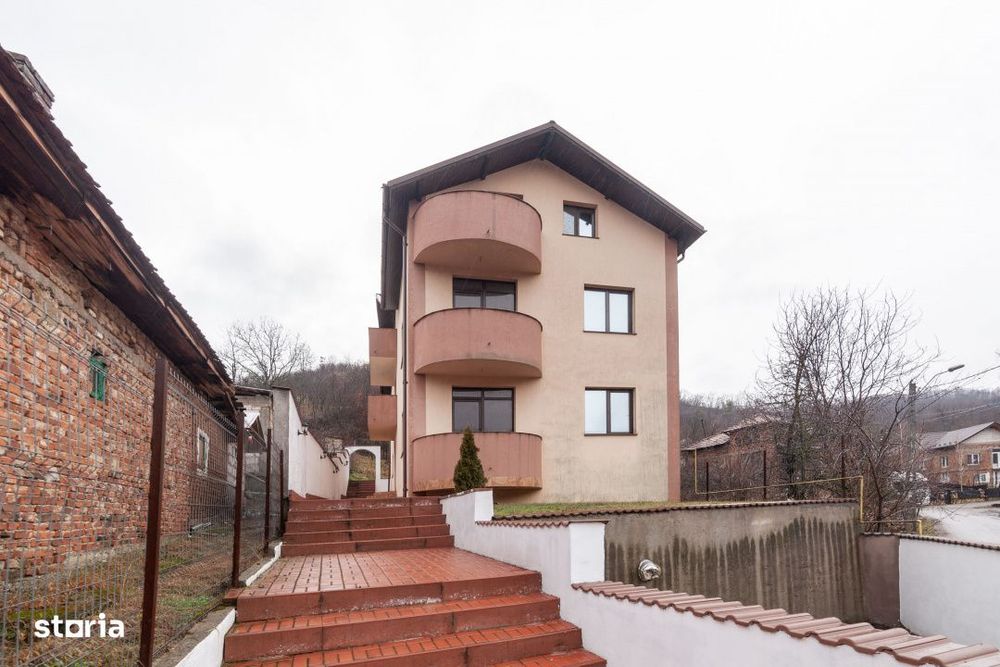 Casa spatioasa P+1+M – Izvorani, Ștefanesti | Ideala pentru 2 famil