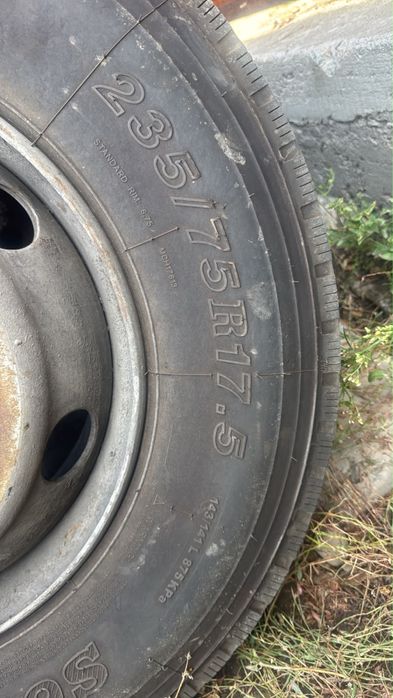 Шины б/у размер 235/75/17.5