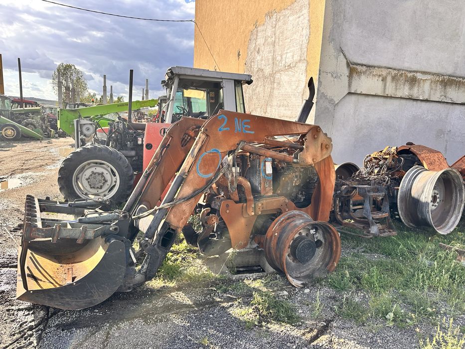 Dezmembrez Massey Ferguson 6480