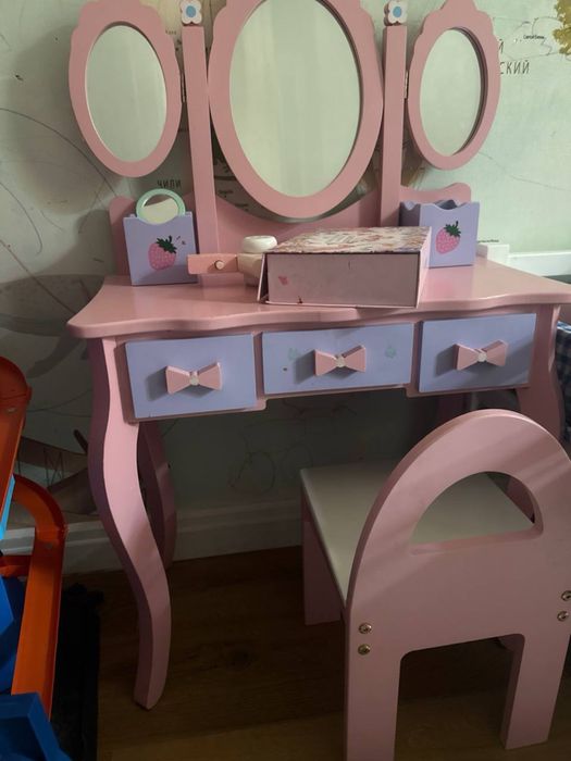 Туалетный столик детский