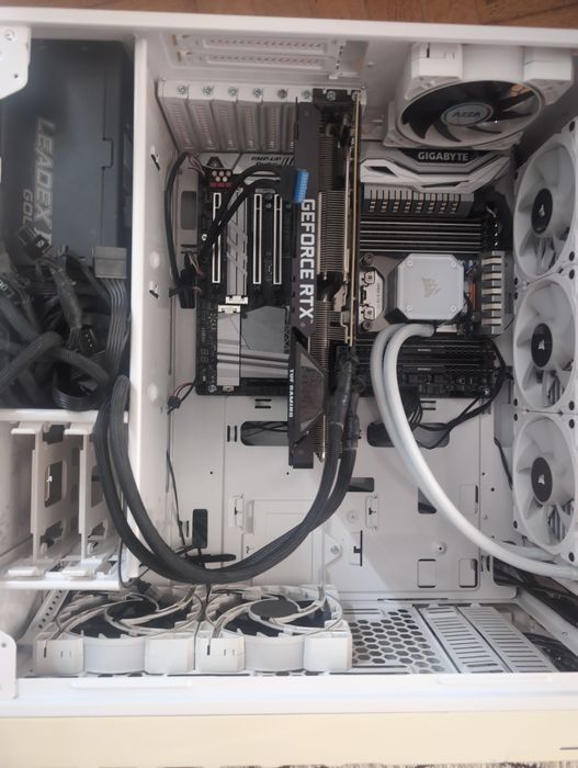PC Threadripper 2950X,  RTX 3060Ti , 16GB DDR4, AIO Corsair 360mm
