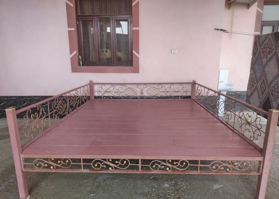 Tapchan kravat sotiladi