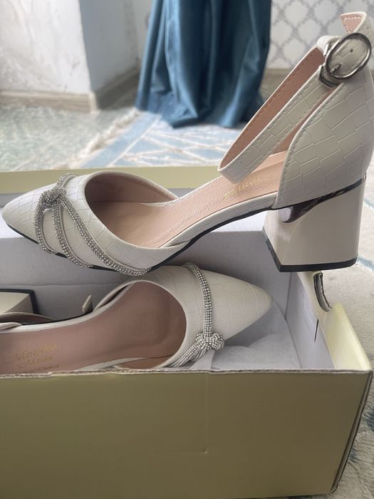 Туфли новые 35 размер