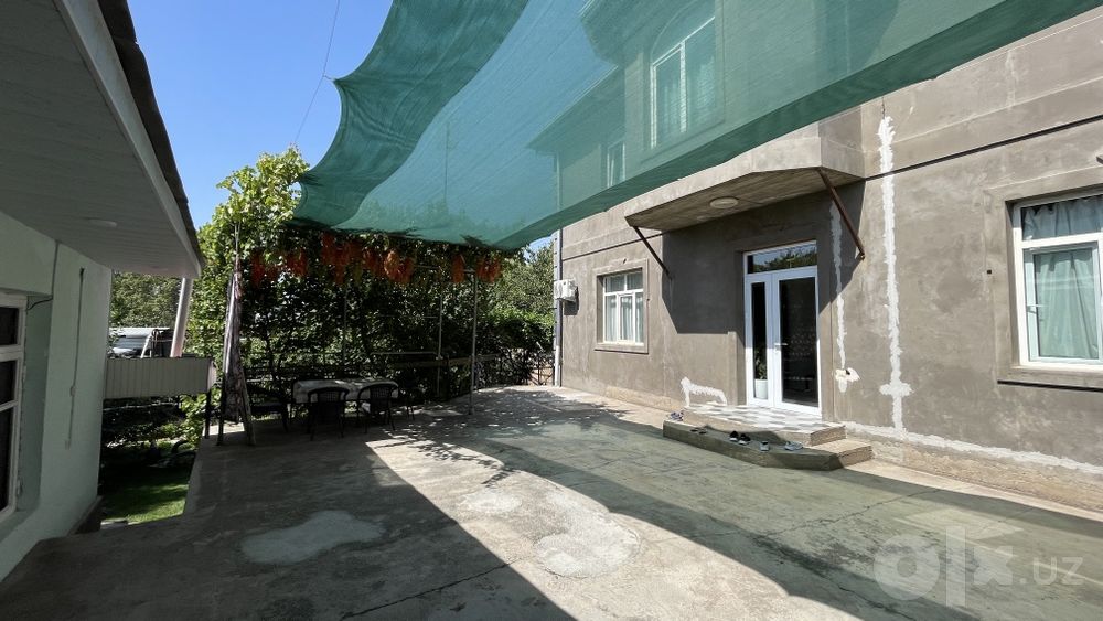 Yashashga tayyor hovli sotiladi