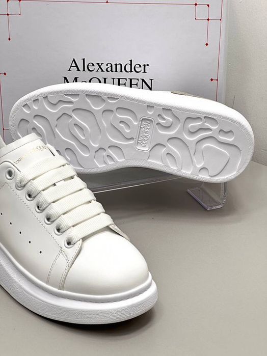 Alexander McQueen обувки