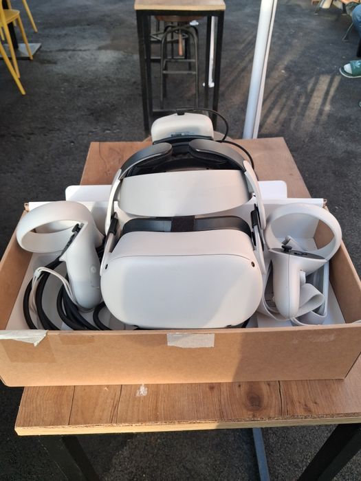 Продам vr очки  окулус 2