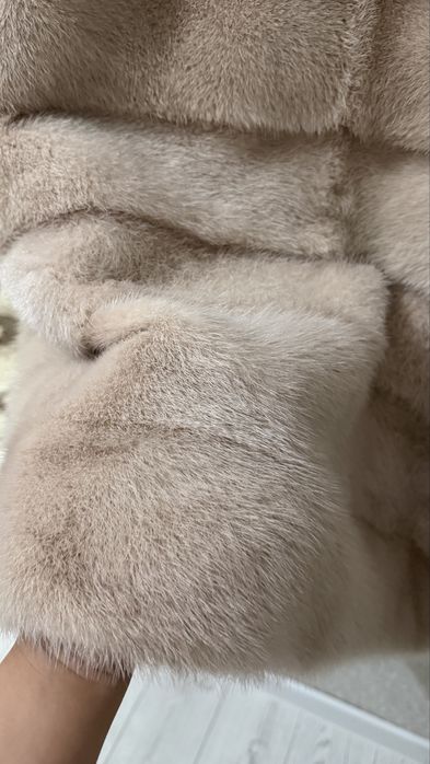 Продам норковую шубу