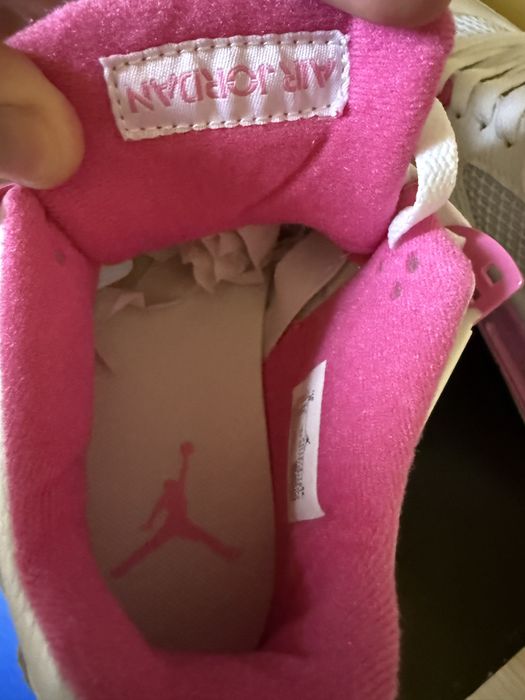 Jordan 4 Pink Oreo marimea 37 si 39