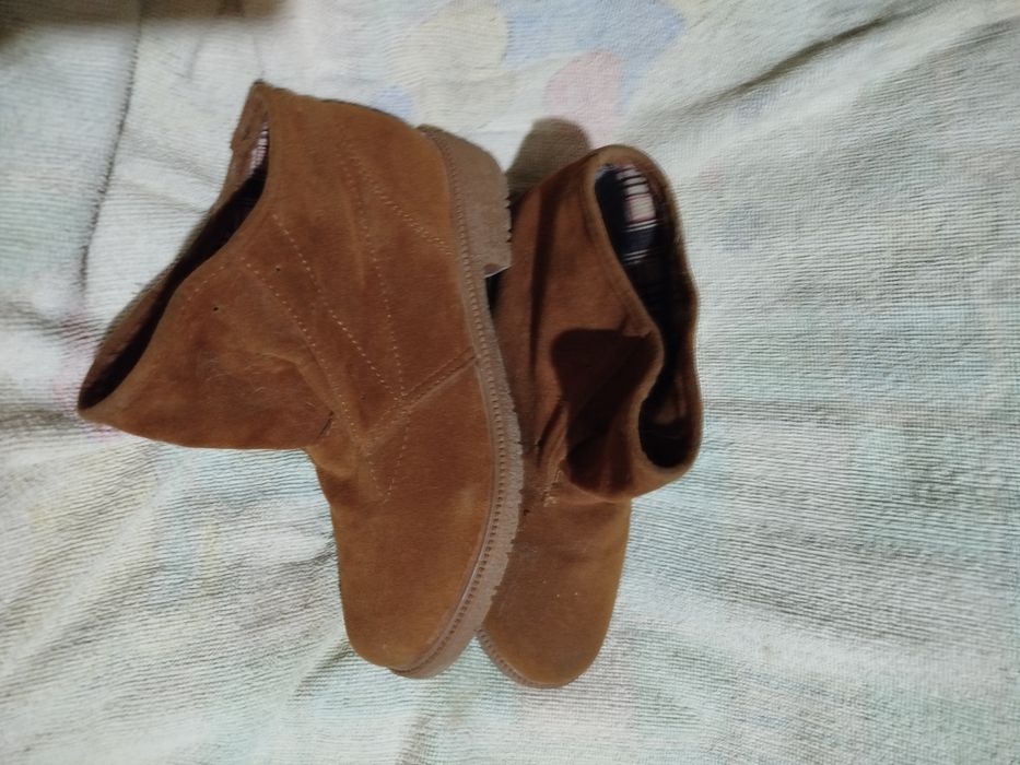 Лоферы и ботики новые