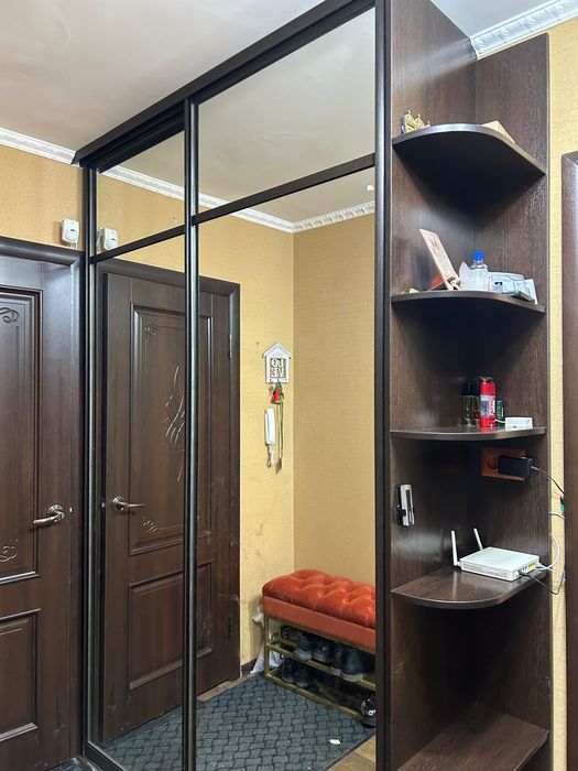 Продам прихожую 29000