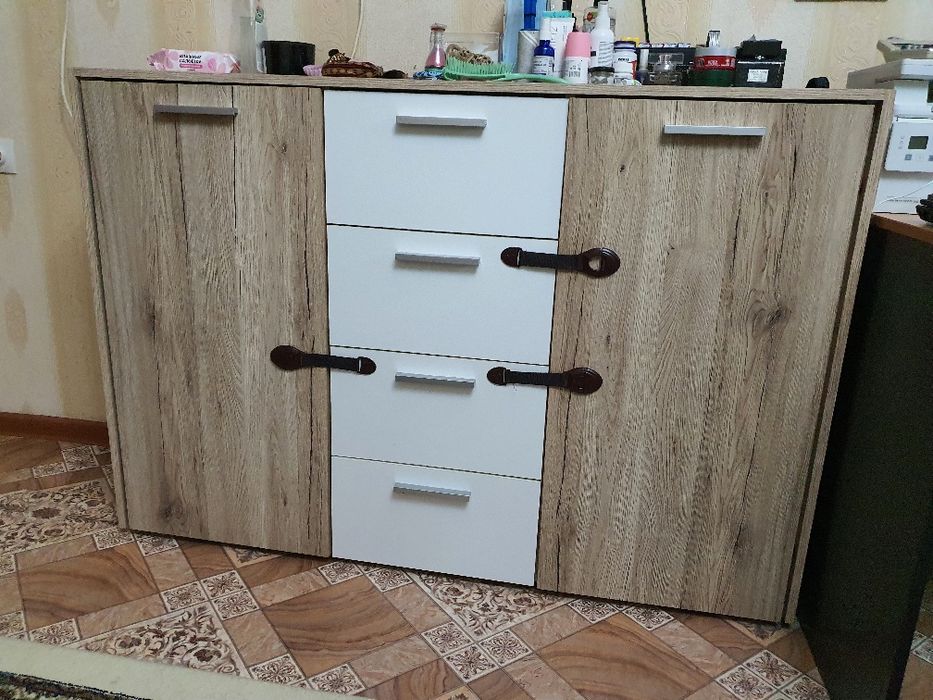 Продам спальный гарнитур