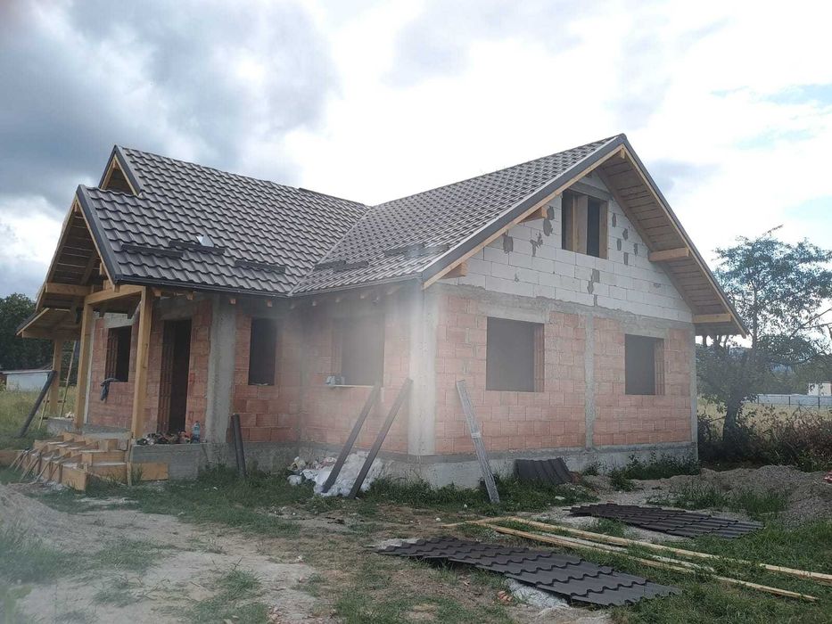 Vanzare casa 140.70 m2,3 camere,posibilitate extindere camere locuibile la mansarda