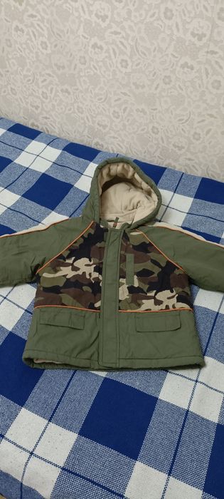 Продам комбинезон с курткой для мальчика