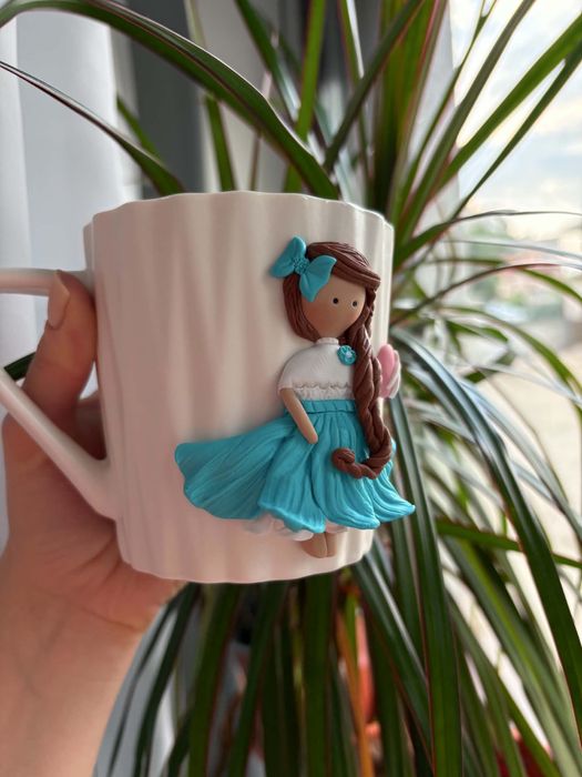 Cana cu figurina lucrata manual
