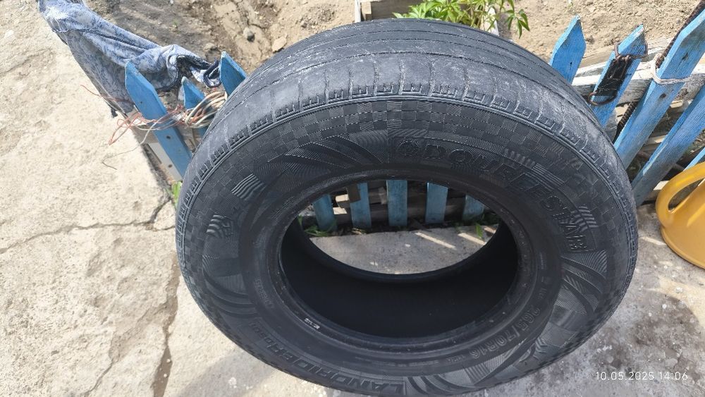 Продам комплект летних шин