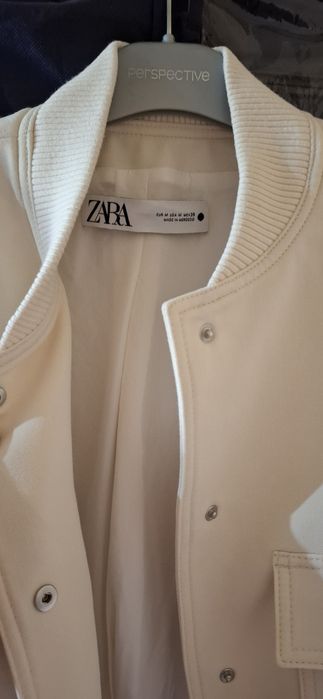 Продам осенний бомбер