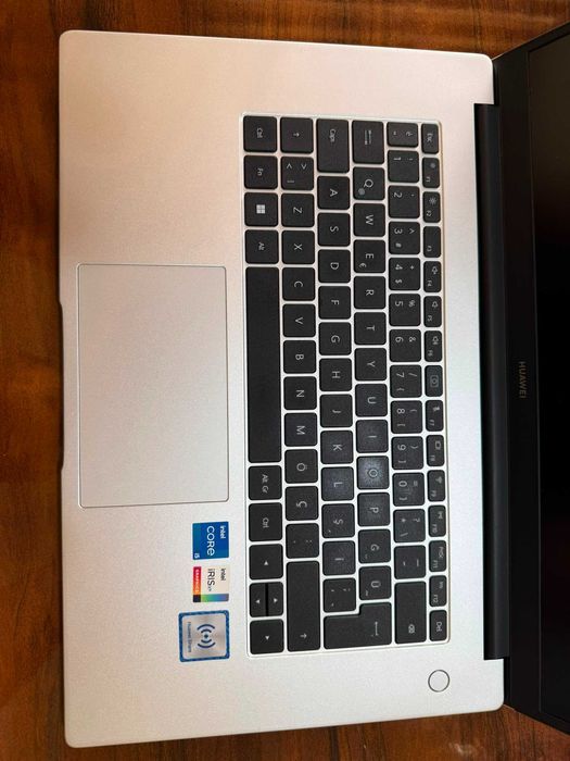 Huaweı Matebook D15 İ5 Laptop