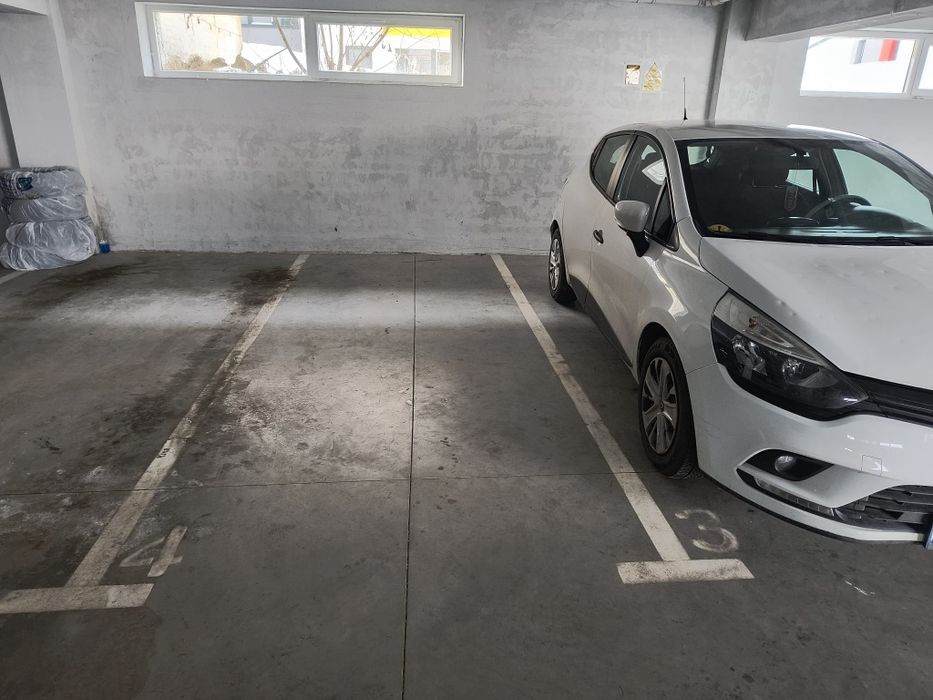 Închiriez parcare Str Teilor