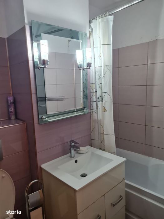 Închiriere apartament 3 camere, zona micro 4 Targoviste