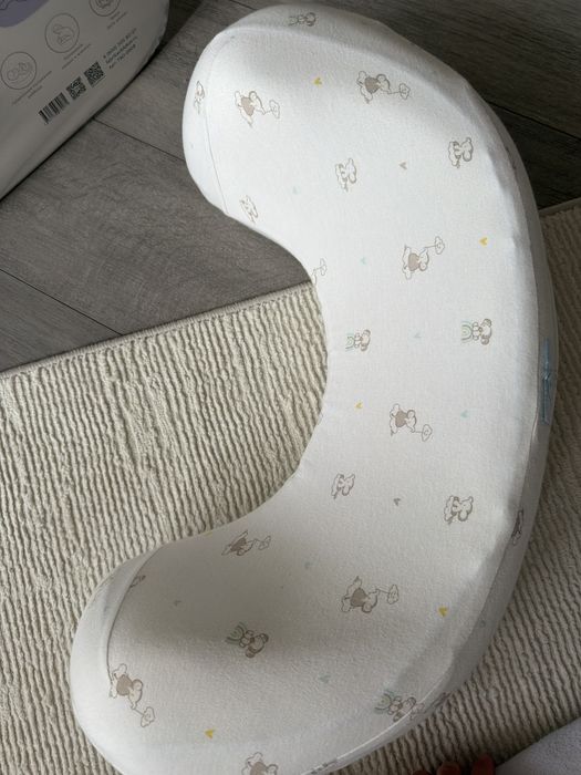 Подушка для кормления