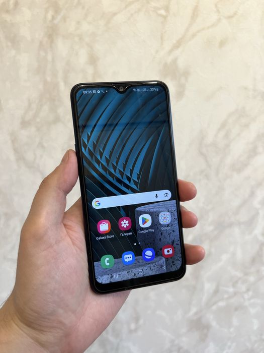 Продам Samsung A10s.