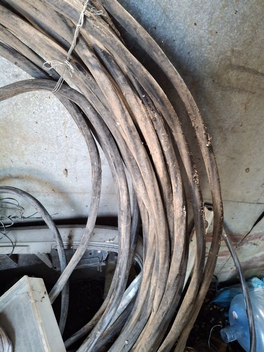 Продам кабеля разные.