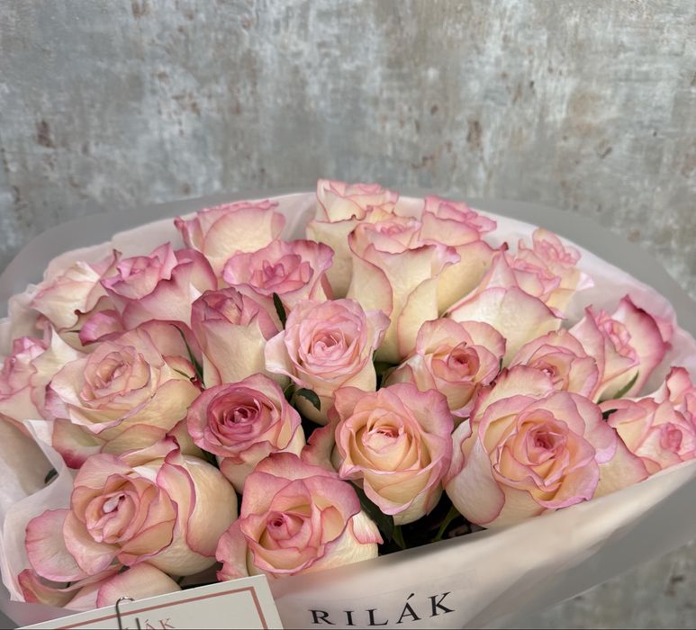 Цветы живые, красивые