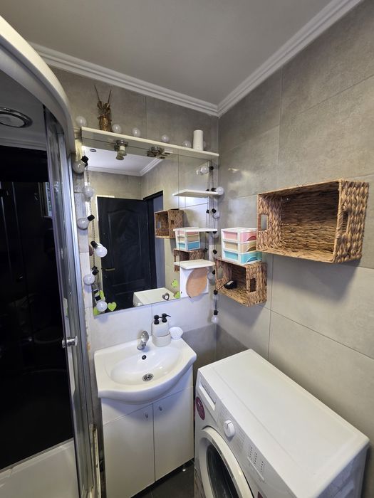 Închiriez apartament două camere Mihail Kogălniceanu central