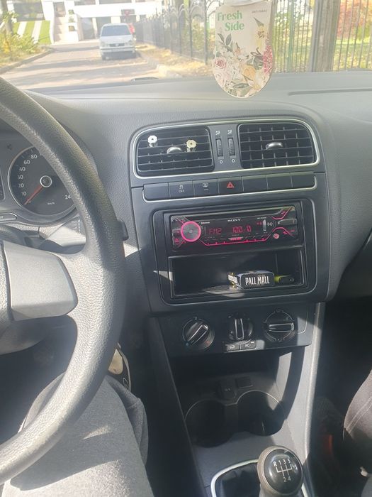 Volkswagen Polo abia înmatriculat