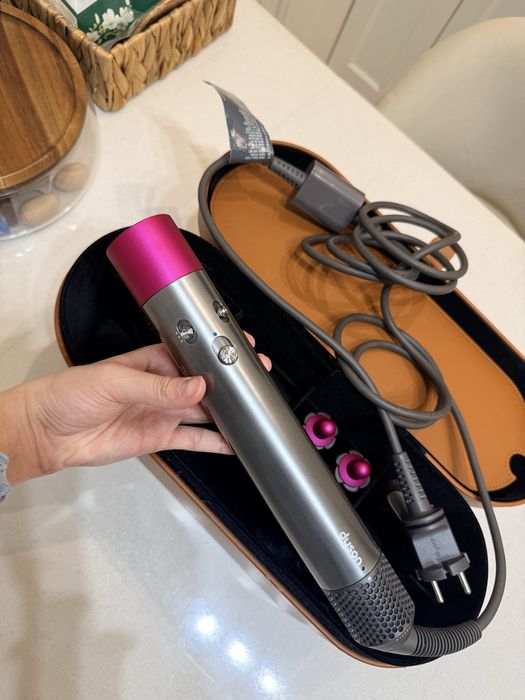 Dyson hair styler